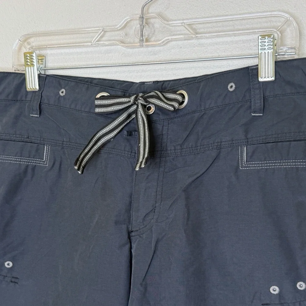 Columbia Shorts Womens Size Large Dark Blue Drawstring Waist Cotton Nylon Blend‎